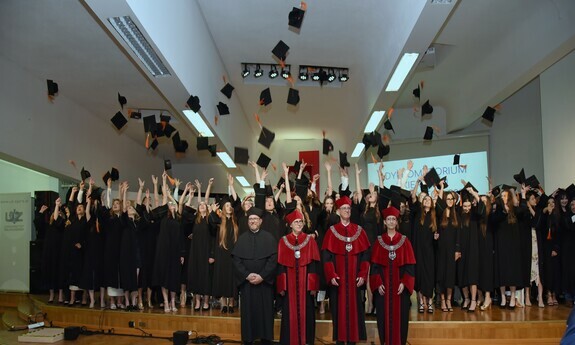 Piąty rocznik opuścił Collegium Medicum UZ - absolutorium kierunku lekarskiego